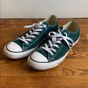 Women’s or men’s converse all star shoes